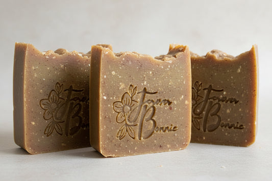 Turmeric & Oatmeal Cleansing Bar